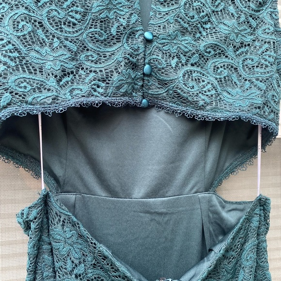 NWT Lovely Allure Dark Teal Lace Short Sleeve Maxi Dress - Picture 2 of 9
